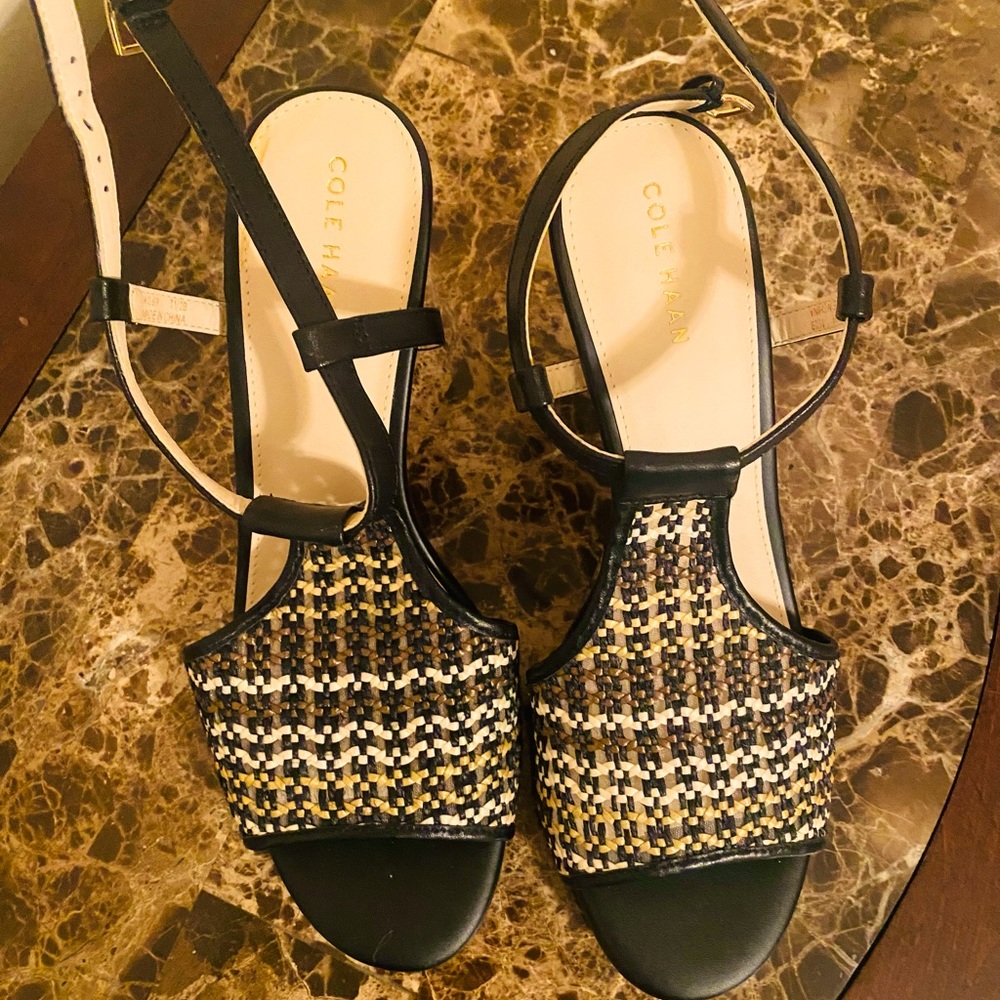 Coke Haan Women’s wedge black/white/brown open toe
